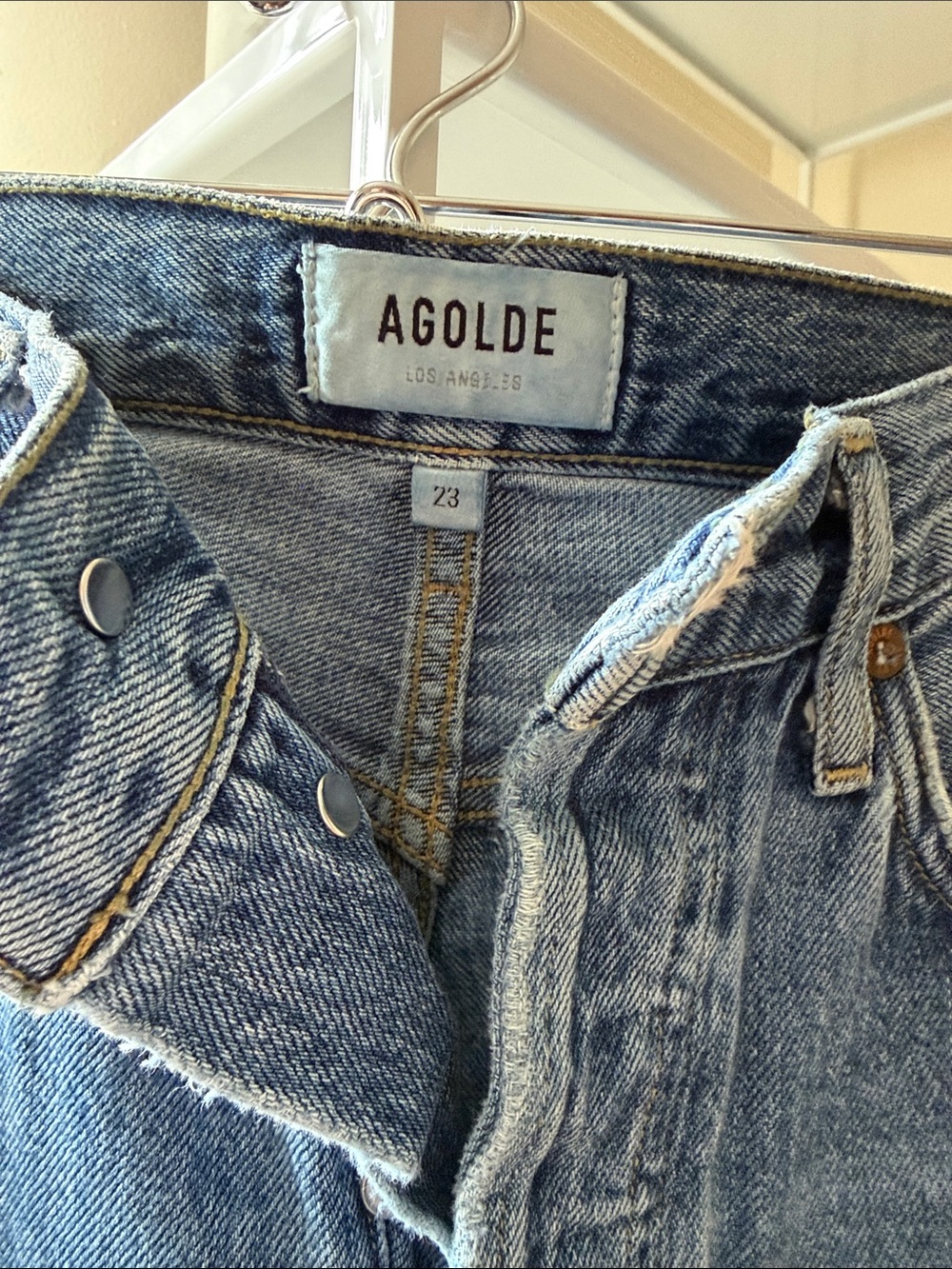 Agolde Light Wash Blue Denim Jeans - Picture 2 of 3